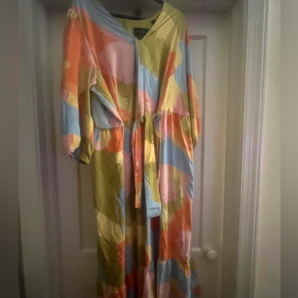 Donna Morgan Midi bright colored dress Size 20W